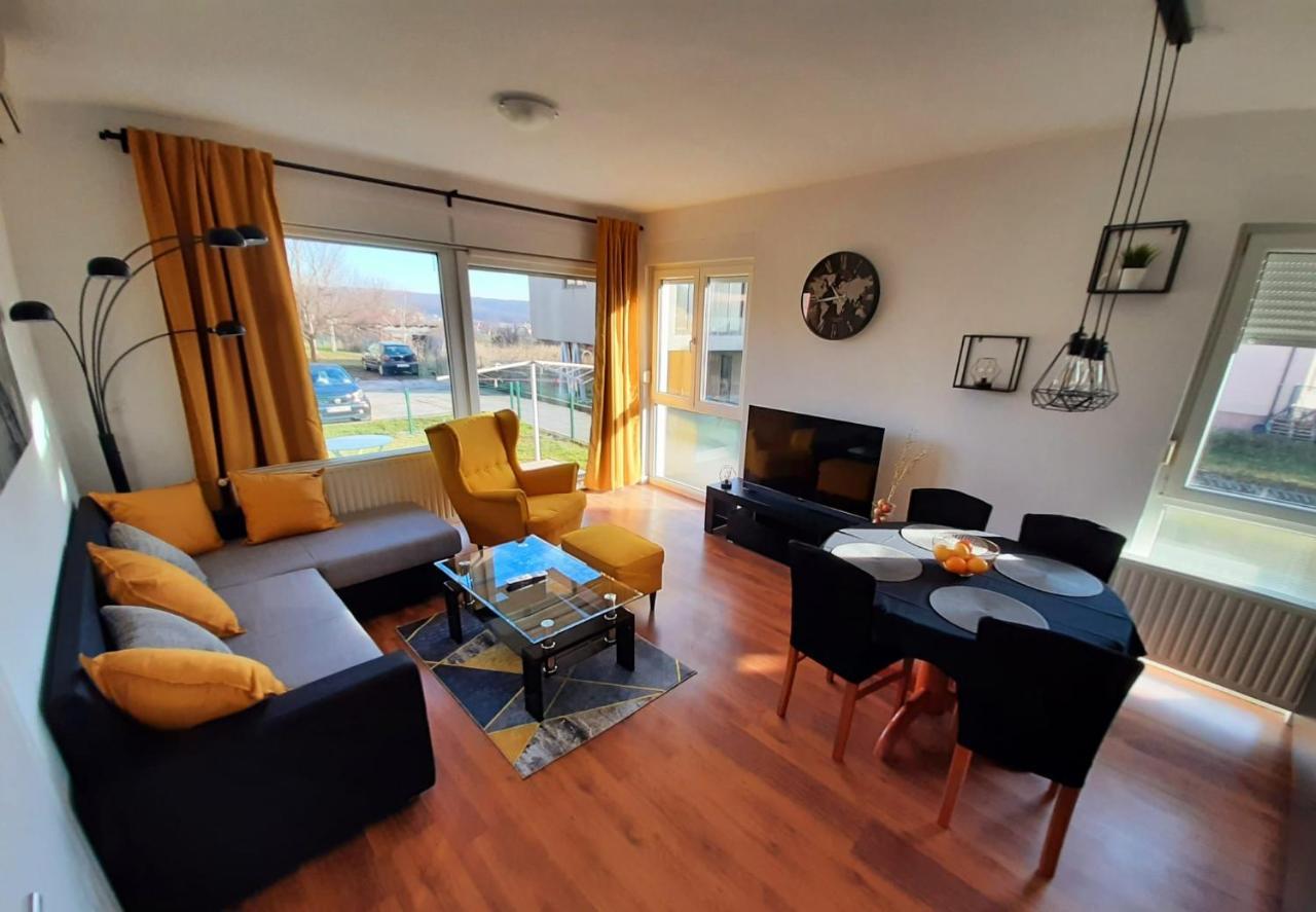 Appartement Apartman Eva Zagreb Extérieur photo